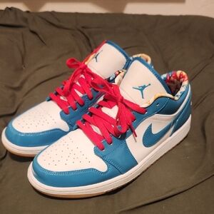 "Jordan 1 Low" Sneakers Blue and White with Red Accents
